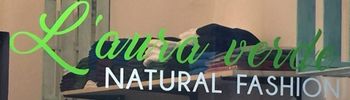Logo L'aura verde abbigliamento, accessori e scarpe in materiali ecologici, naturali, vegani e di riciclo a Torino